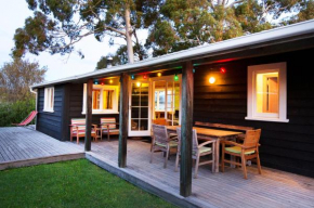  The Apple Pickers' Cottages at Matahua  Мапуа